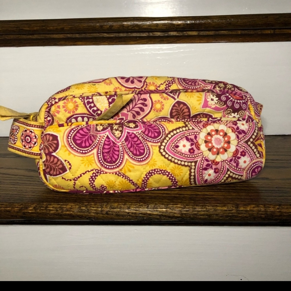 Vera Bradley make up bag